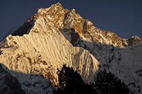 Lo Yangra (o Ganesh I) al tramonto da Langdang gompa