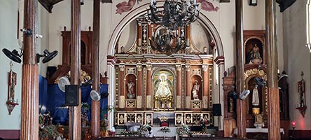 Interno del Santuario di Nostra Signora della Misericordia a Leon