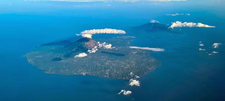 Isola di Ometepe dall'alto coi due vulcani Concepción e Maderas