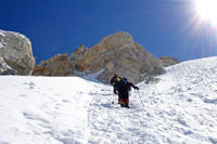 In salita verso il campo 2