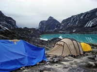 Il campo base della Carstensz