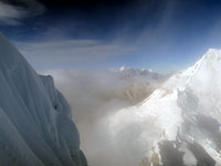 In discesa sulla via dei Francesi all'Alpamayo