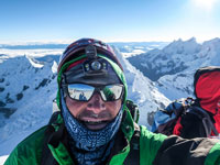 Giuseppe in vetta al Quitaraju