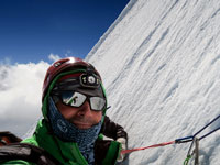 Giuseppe in parete sul Quitaraju