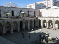 Chiostro de la Compañia ad Arequipa