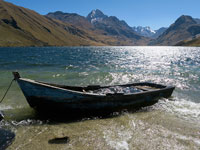 Barca affondata - Laguna di Querococha
