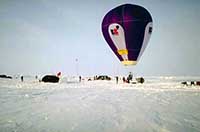 Mongolfiera alla base polare