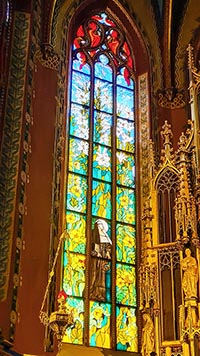 Vetrata liberty di Stanisław Wyspiański nella chiesa di San Francesco a Cracovia