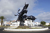 Monumento nei pressi dello stadio della della corrida ad Angra do Heroismo