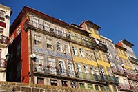 Palazzi d'epoca sul lungoduero a Porto