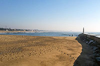 Molo sulla spiaggia di Aguda