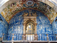 Loggia di azulejos a Obidos