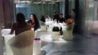 La Mesa con i suoi 6 tavoli rotondi