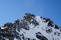 La cresta finale di roccette sotto la vetta