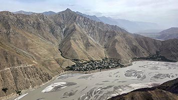 Полет над долиной Муксу - In volo sulla valle del Muksu