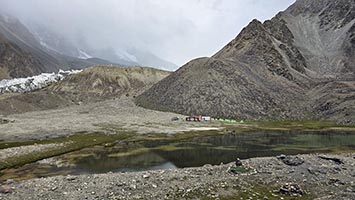 Базовый лагерь Москвина, 4365 m - Campo base Moskvina, 4365 m
