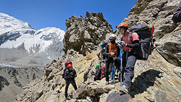 Группа приближается к перевалу Мария - Il gruppo si avvicina al passo Maria