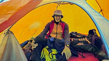 Маттео в палатке в лагере один - Matteo in tenda al campo uno