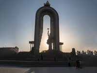 Arco in onore di Ismail Samani a Dushanbe