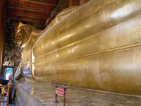 Statua del Bhudda sdraiato
