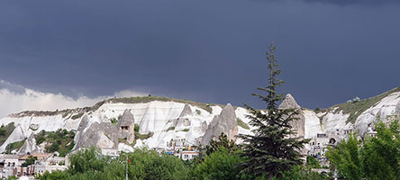 Nubi temporalesche su Göreme