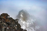 La cima Albert, 5087 m, di fronte