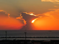 Tramonto sul porto di Montevideo