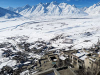 La valle di Padum dal gompa di Karsha