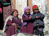 Davanti al gompa di Karsha