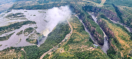 Il canyon formato dalle cascate Vittoria visto dall'alto
