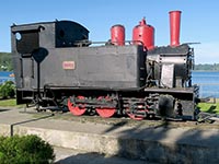 Locomotiva sulla piazzetta il treno a Castro