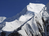 Il Chogolisa visto dal campo base