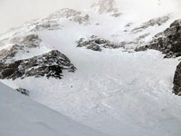Adriano e Mario in salita sulla piramide sommitale