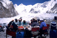 Pranzo al campo base, 5156 m