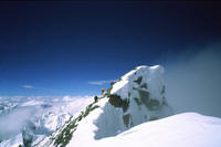 Le ultime centinaia di metri prima della vetta (foto di Adriano Dal Cin)