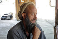 Uomo Pastun lungo la KKH