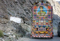 Camion sulla KKH