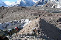 La fila dei portatori