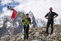 L'asta con le nostre bandiere