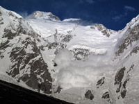 Valanga sul versante Diamir