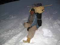 Portatore di notte sale il Gondoghoro