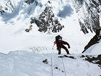 Amin in salita verso il campo due