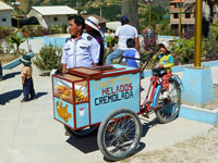 Gelataio al mercato di Carhuaz